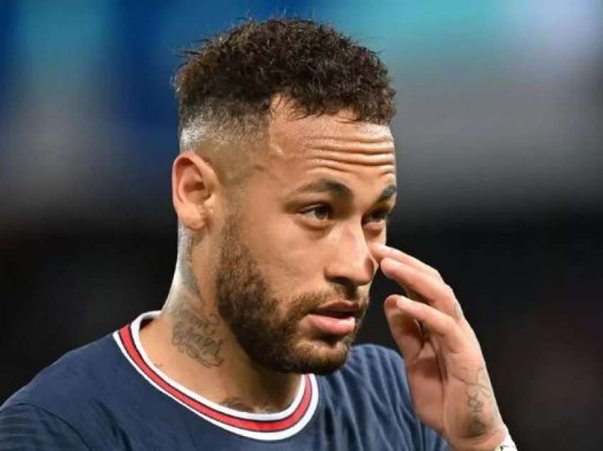 Neymar kthehet në Barcelonë