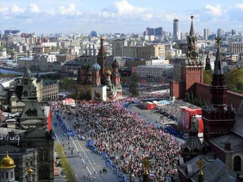 “Rusia do të turpërohej para botës”/ Zbulohet arsyeja pse avioni i Kiametit nuk u lejua të fluturonte në paradën e djeshme