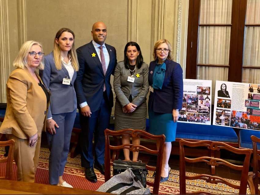 Kongresisti Colin Allred paralajmëron rezolutë që Serbia të ndjek dhe hetojë përgjegjësit e dhunës seksuale gjatë luftës në Kosovë