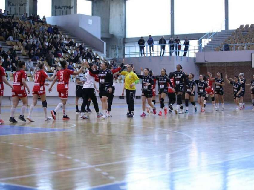 Katër skuadrat e hendbollisteve synojnë vendin në finale