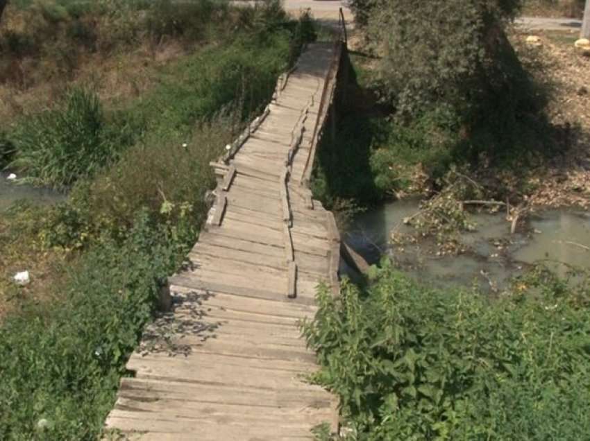 Ngjarje tragjike në Kamenicë: Një person bie nga ura, vdes në vend