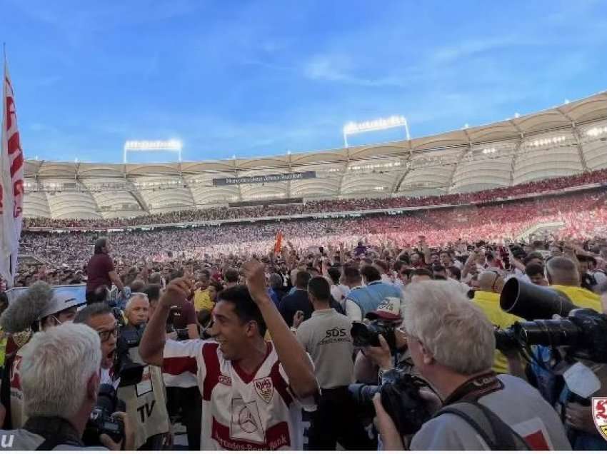 Stadiumi kthehet në arenë festivali! Mrekullia ndodhi