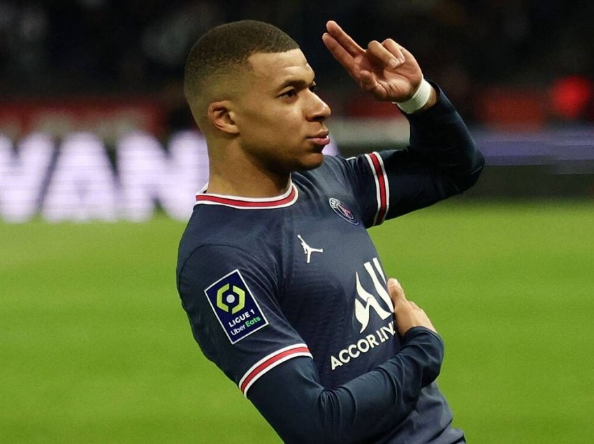 Parisi i ofroi “çelësat” e klubit Mbappe