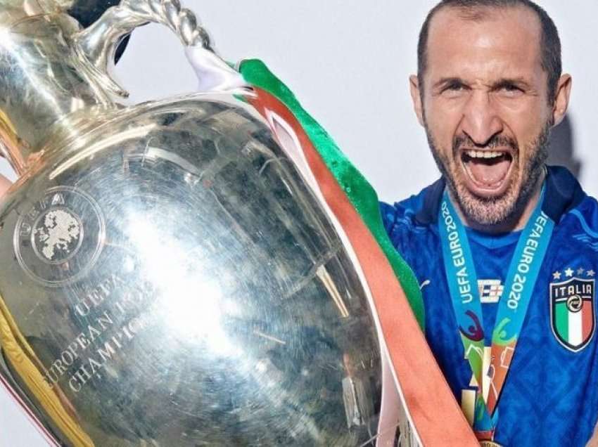 Chiellini shumë pranë akordit me klubin e njohur