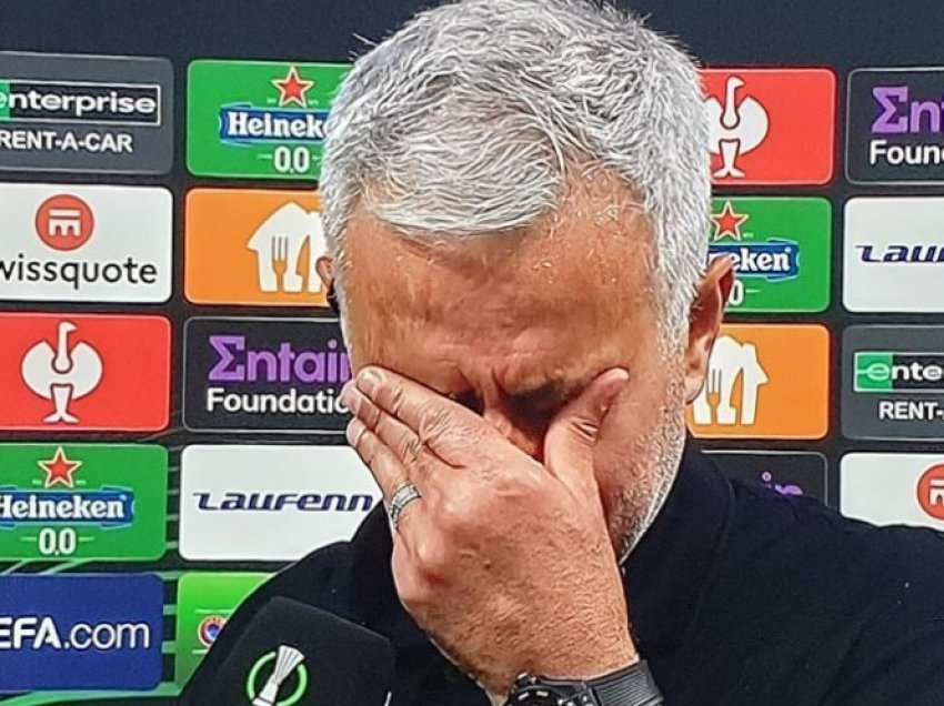 Mourinho nuk ndal lotët as në intervistë: Kështu bëhesh i përjetshëm