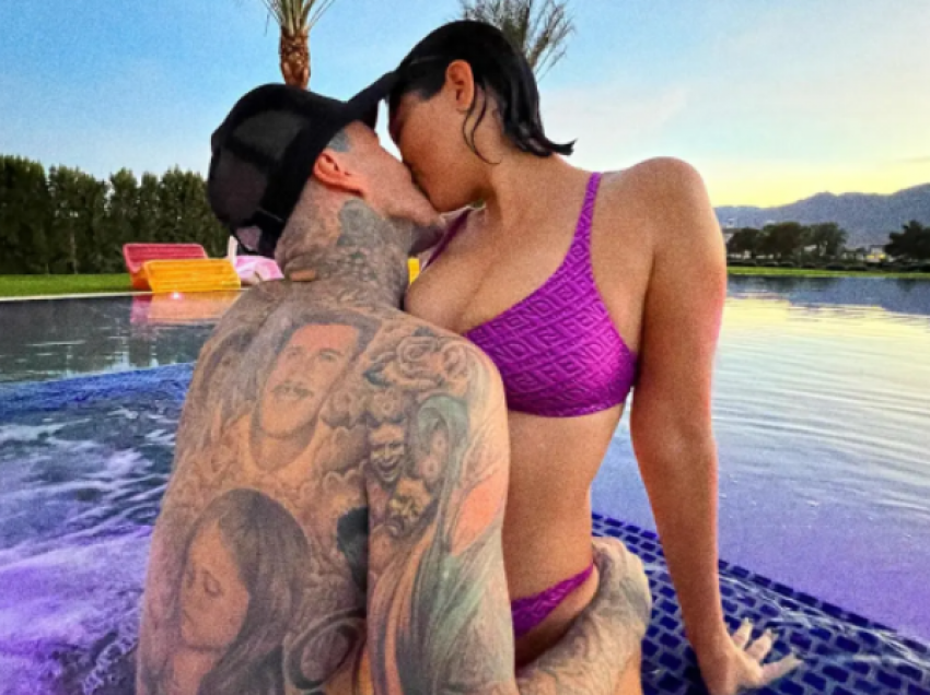 E papritur/ Kourtney Kardashian: Mjeku më tha të pi spermën e Travis Barker katër herë në javë