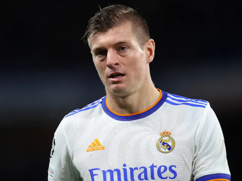 Kroos acarohet me gazetarin