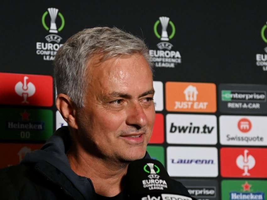 Mourinho për Romën: Nuk janë vetëm 11 persona që luajnë futboll