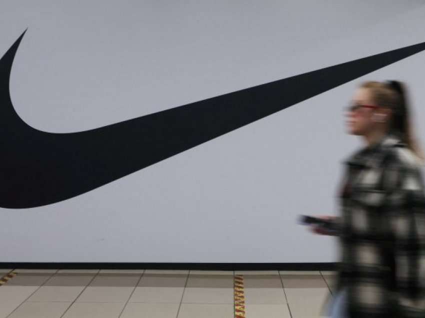 Nike largohet nga Rusia e Airbnb nga Kina – gjithnjë e më shumë kompani po zhvendosen nga lindja