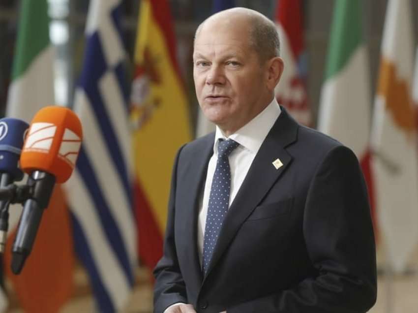 Scholz: Embargoja e naftës e BE-së kundër Rusisë do të vijë