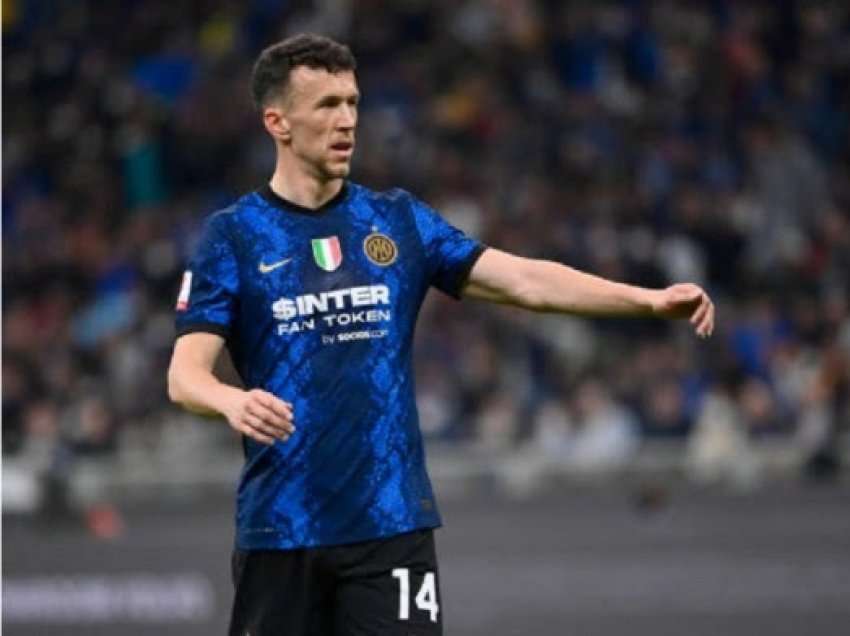 Perisic arrin në Londër, afër nënshkrimit me Tottenhamin