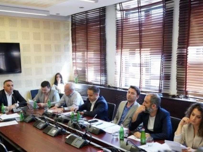 ​Komisioni për Legjislacion votoi projektligjet për luftim të korrupsionit dhe atë për KPK-në