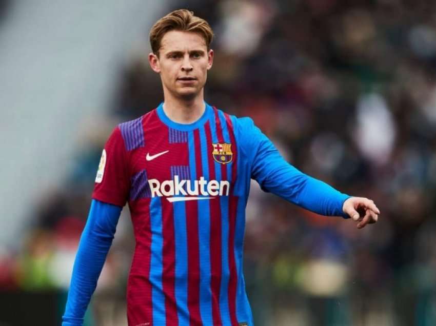 De Jong i përgjigjet lidhjeve të transferimit te Man Utd