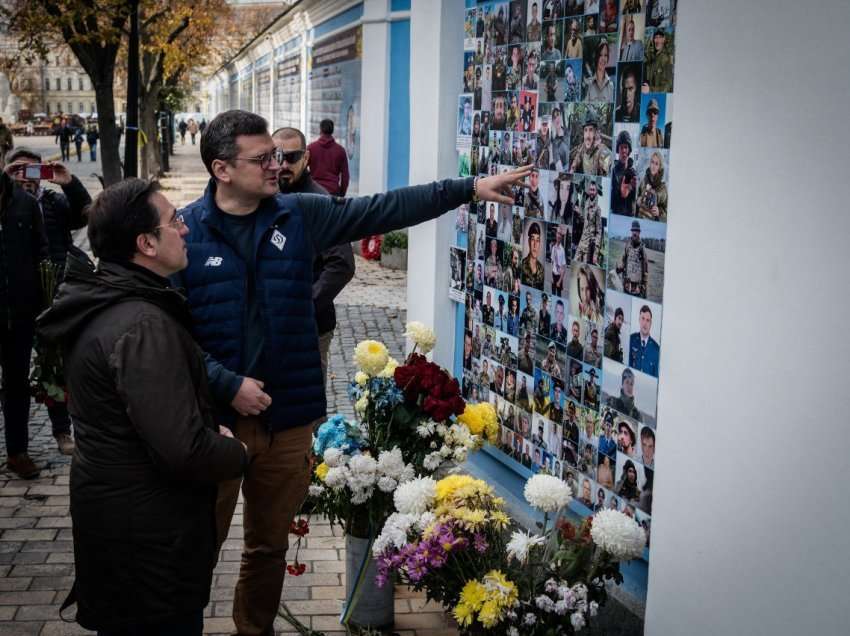 Edhe Spanja do të dërgojë ndihmë ushtarake në Ukrainë