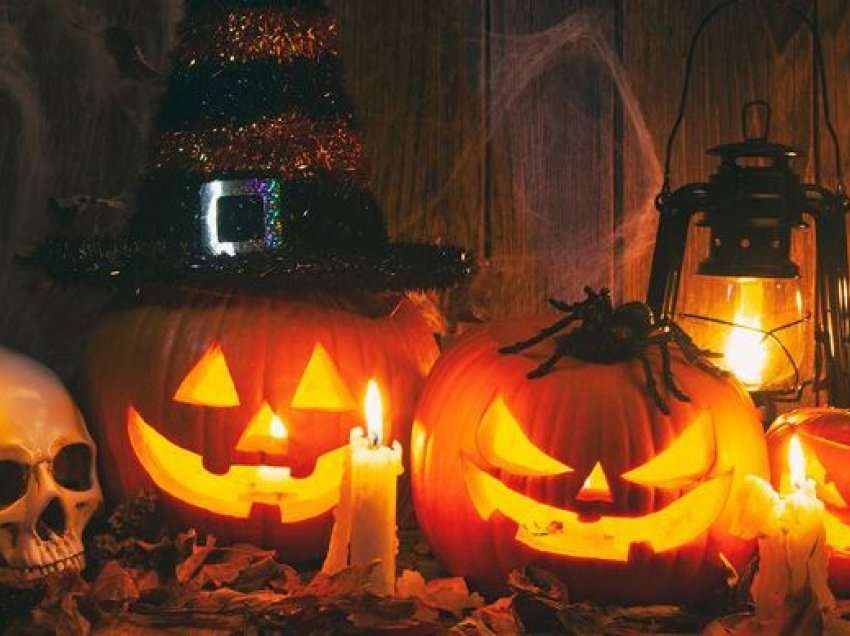 U dhanë fëmijëve ëmbëlsira me kanabis për Halloween, arrestohen dy kanadezët