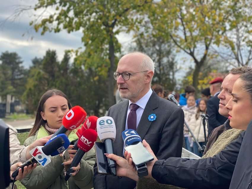 Ambasadori francez s’flet për planin franko-gjerman, por flet për vizat