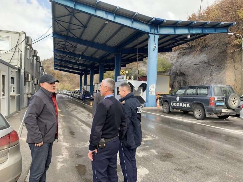 Sveçla nuk i ndalon vizitat në veri, shkon në Jarinjë dhe Koshtovë - ja mesazhi i tij