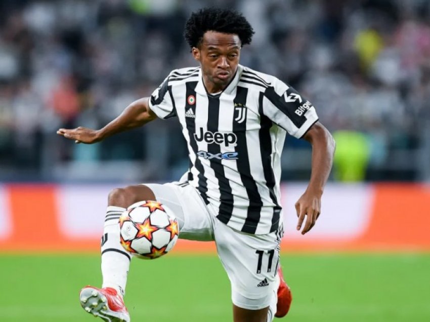 Cuadrado i ofrohet gjigantit italian