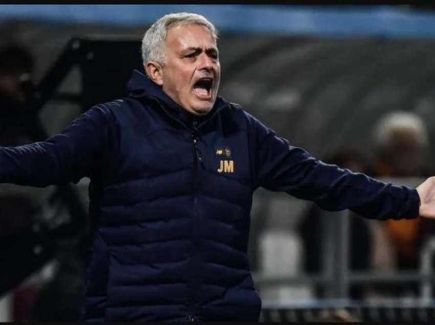 Mourinho godet përsëri skuadrën e tij