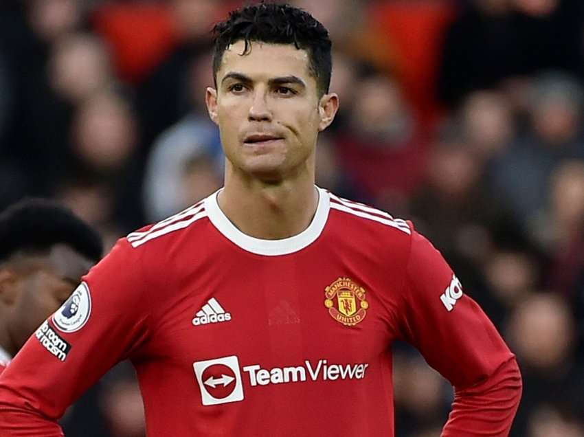 Lojtarët e Manchester United e largojnë Ronaldon nga WhatsApp-i