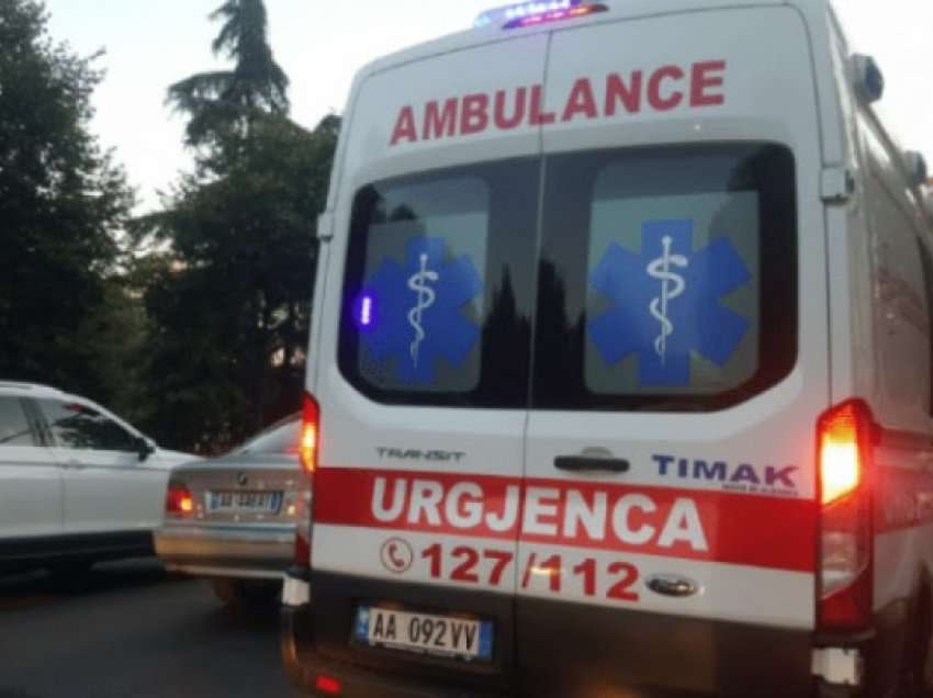 Lezhë, ambulanca del nga rruga, katër të lënduar