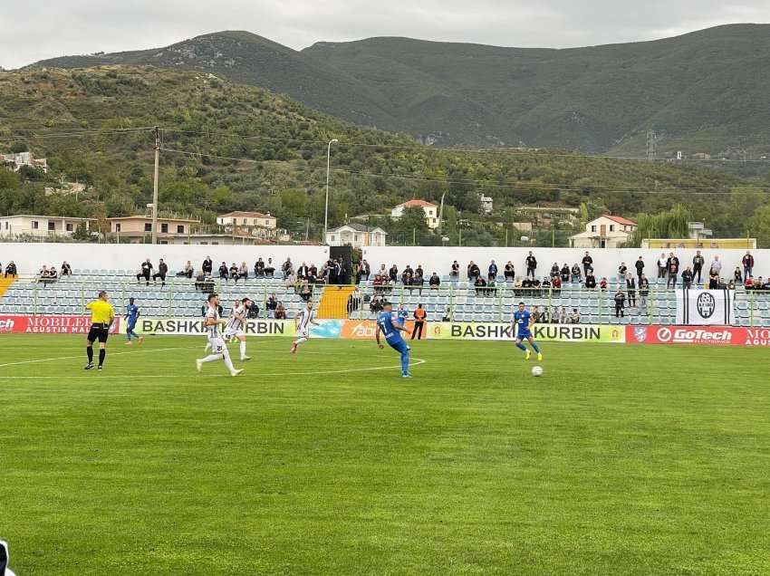 Laçi ndahet me trajnerin