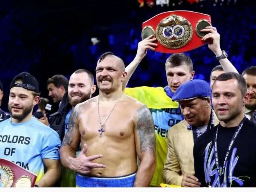 Usyk do të heqë dorë nga njëri prej titujve...