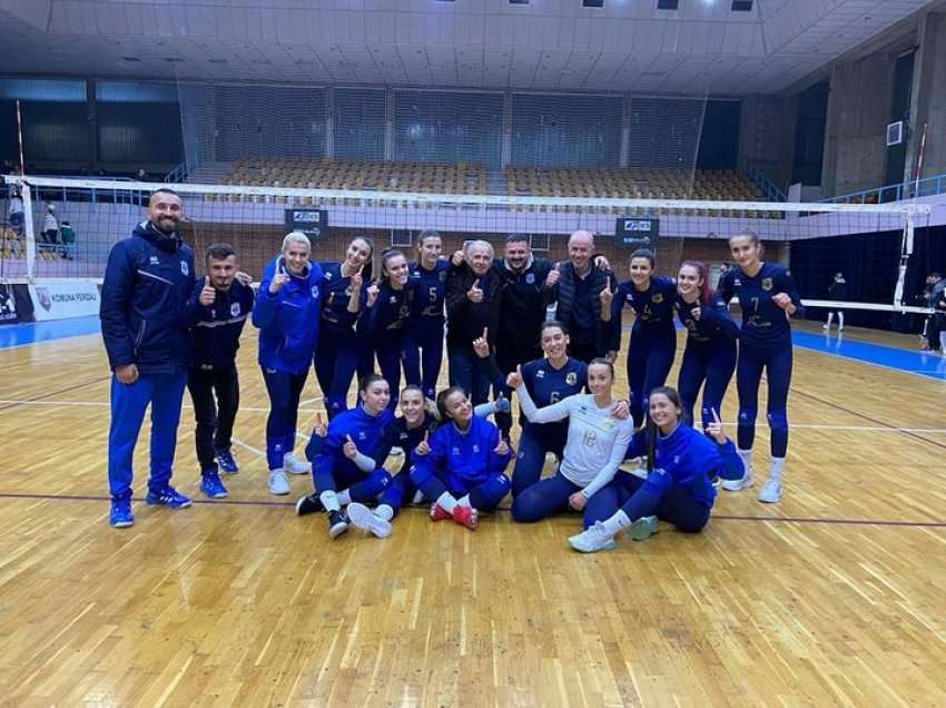 Drita hesht Fer Volleyn