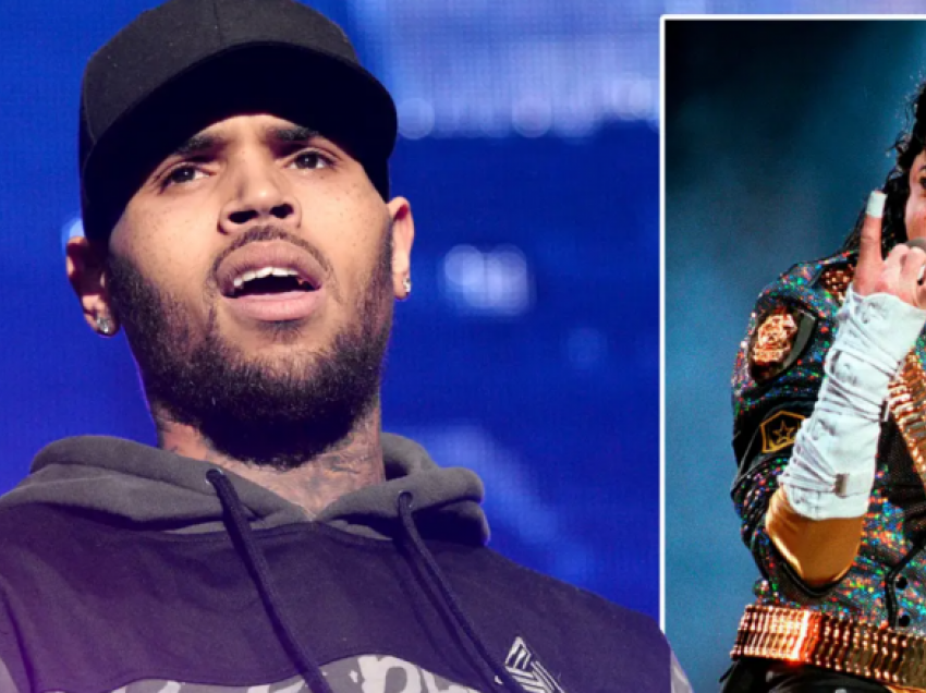 Chris Brown pretendon se American Music Awards kanë anuluar performancën e tij që do të bënte për nderuar Michael Jacksonin