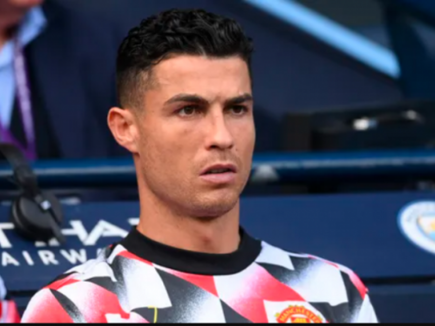 Ronaldo lidhet me një kalim të befasishëm 