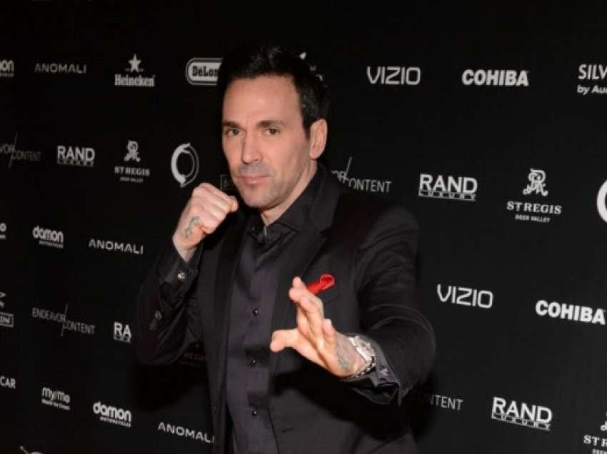 ​Vdes ylli i “Power Rangers”, Jason David Frank