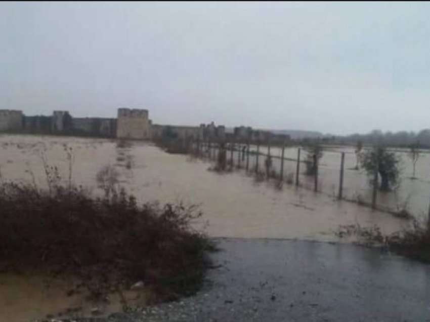 Lumi Ishëm del nga shtrati, përmbyten gjatë natës sipërfaqe te mëdha tokash, izolohen disa shtëpi në Fushë-Krujë