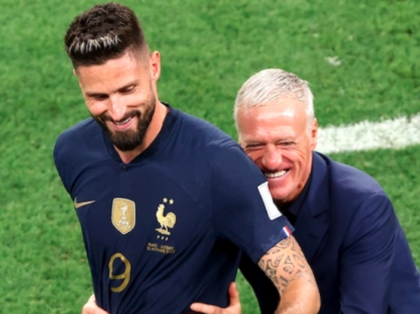 Giroud ngritet në “qiell” nga mediat italiane