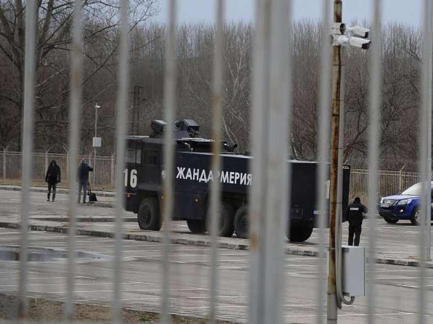 Autobusi me emigrantë godet makinën e policisë bullgare në postbllok, 5 persona të lënduar