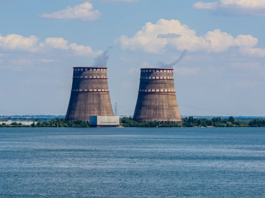 Sulme të vazhdueshme nga Rusia, fiken tre termocentrale bërthamore në territoret ukrainase