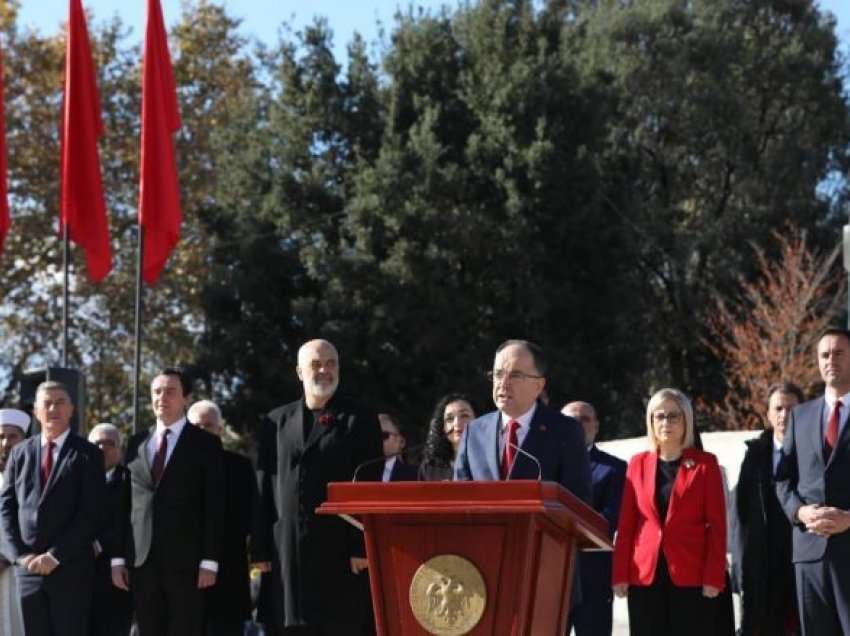 Shqipëria e Kosova festojnë bashkë / Ngrihet flamuri kombëtar në Vlorë, Begaj: Shqipëria ka detyrim fuqizimin e faktorit shqiptar në rajon