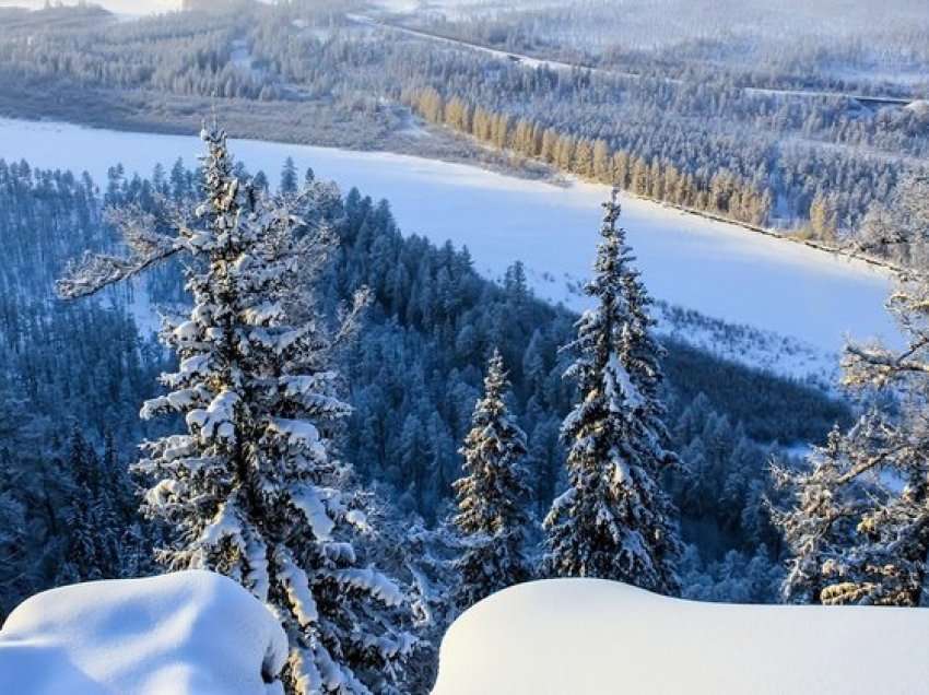 Në një nga vendet më pak të vizituara në botë zbulohet virusi 48 mijë vjeçar!