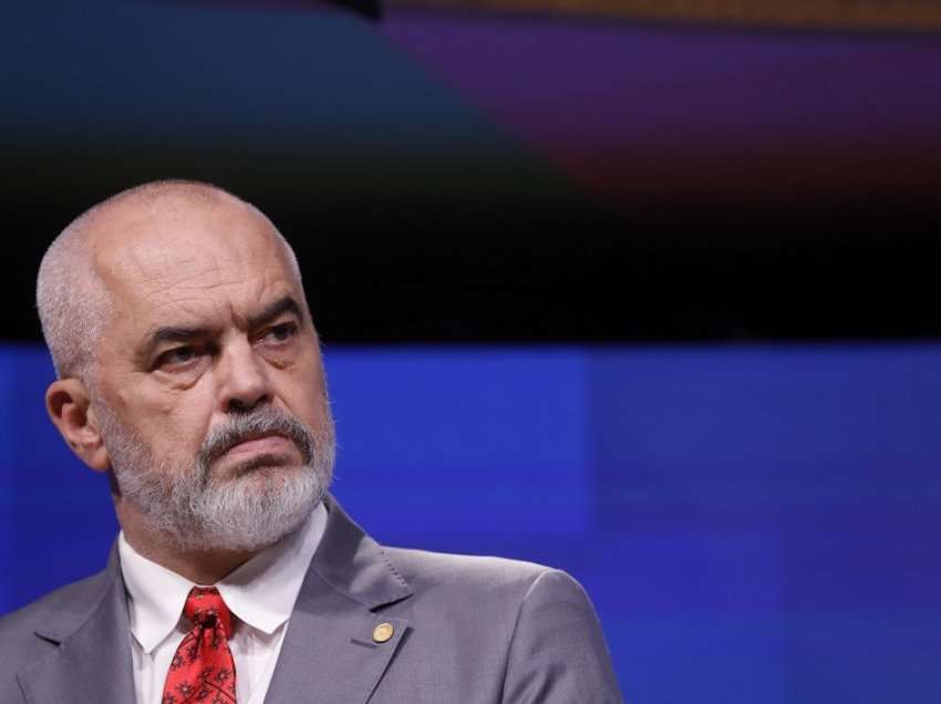 Edi Rama nuk reagon pas fitores së Zvicrës ndaj Serbisë