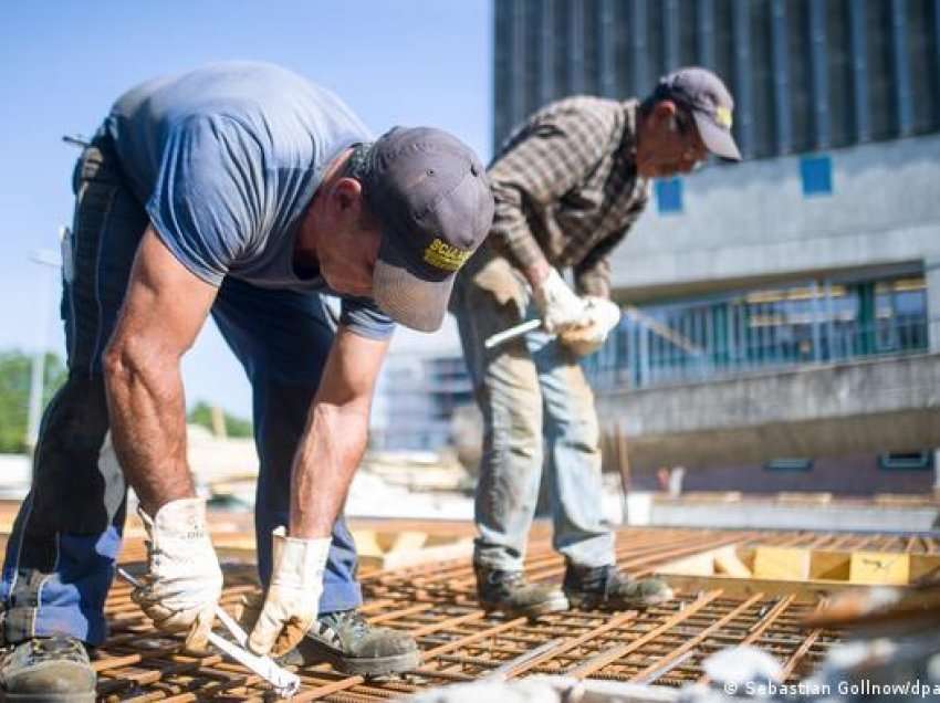 Pa punëtorët e Ballkanit ndërtimtaria në Gjermani paralizohet