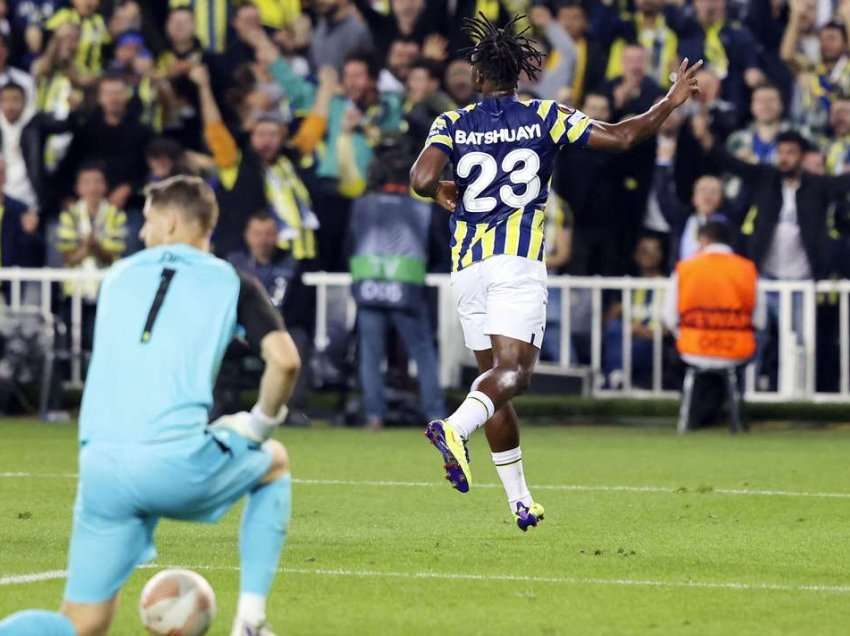 Shqiptari me Fenerbahcen triumfojnë ndaj AEK-ut