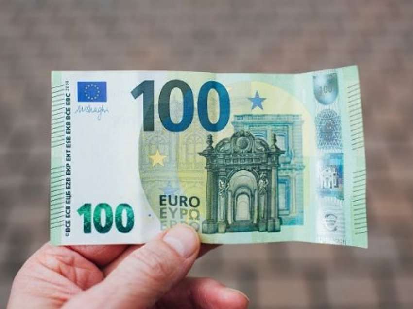 Qeveria ndan nga 100 euro për këtë kategori, ja kur do të ekzekutohen