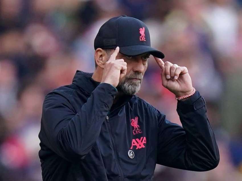 Shumë i nervozuar me gazetarin, Klopp: Ju lutem më bëni pyetjen tuaj më shpejtë