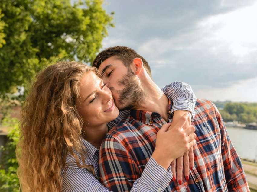 Zakonet e çifteve që qëndrojnë të dashuruar përgjithmonë