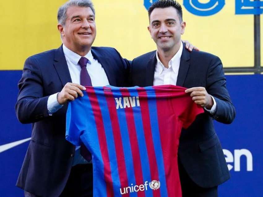 Laporta i premton Xavit përforcime!