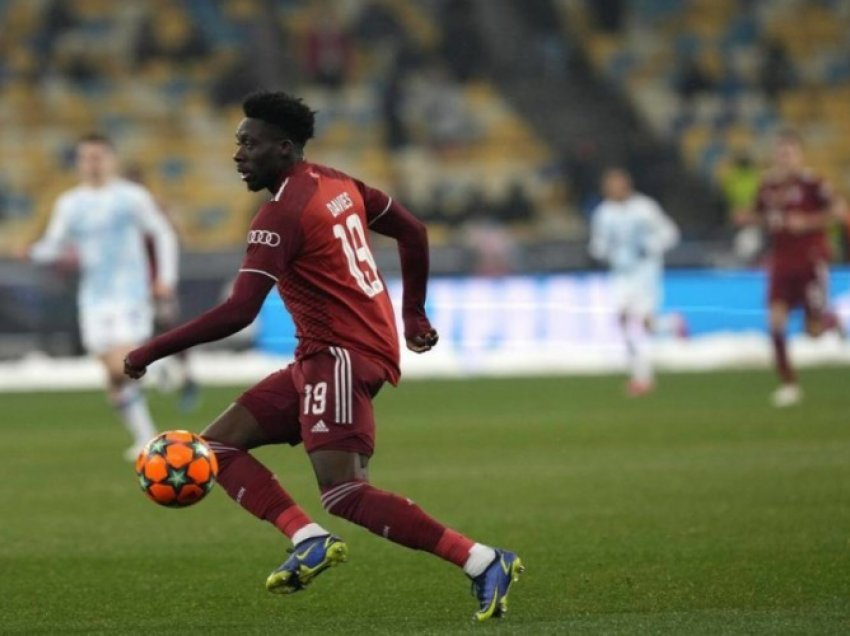 Real Madrid pas Alphonso Davies