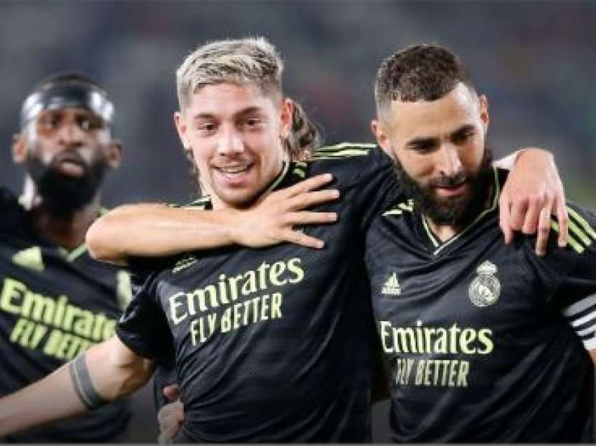 Benzema shkelmon topin për tifozen e sëmurë