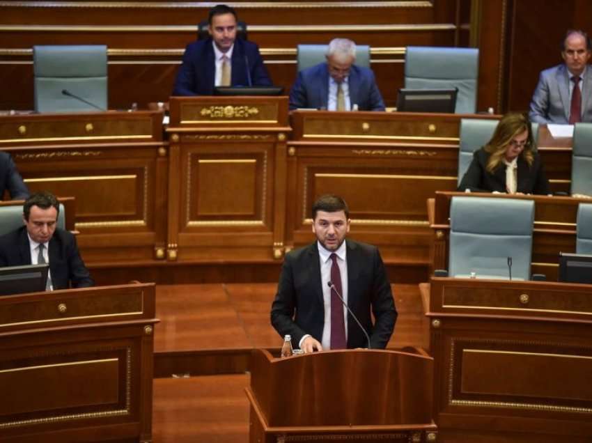 Krasniqi: Diktimi i çmimeve sikur të ishim në Kinë ose Kubë, po mbetet në duart e një ministre me aktakuzë