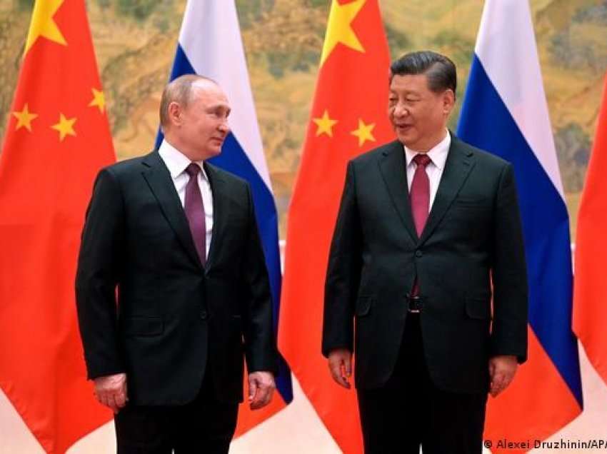 Presidenti rus Putin uron liderin kinez Xi Jinping