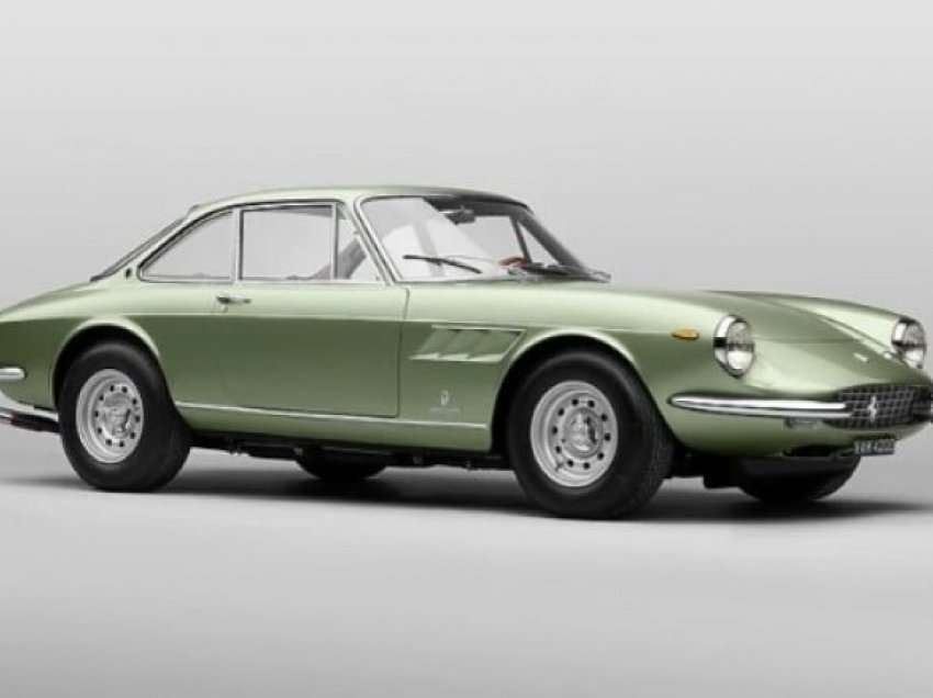 Ferrari 330 GTC është rikthyer në perfeksion