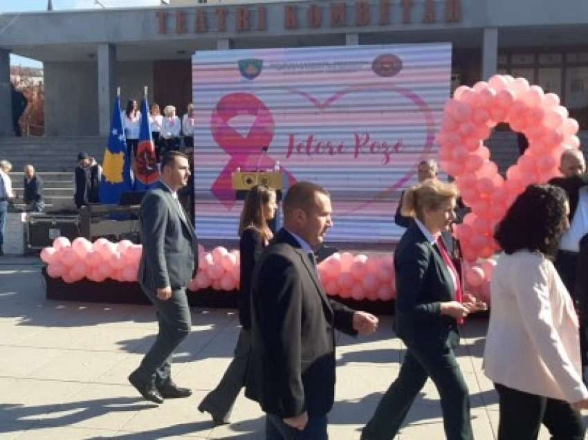 ​Marshi tradicional kundër kancerit të gjirit